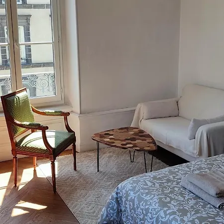 Particulier & Pro - 4 - 8 Pers - Jaude Avec Parking Privee * Clermont-Ferrand